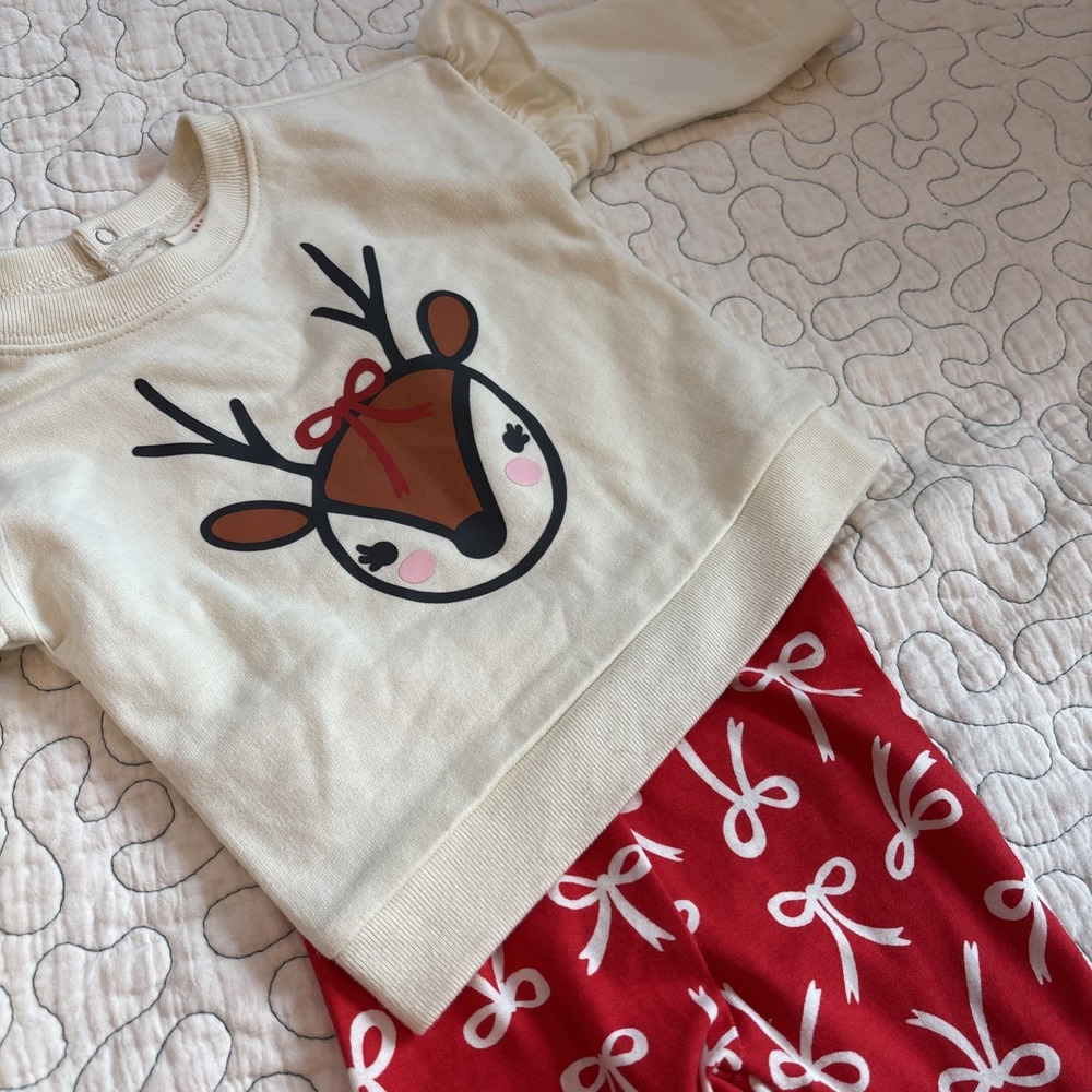 Cat And Jack Reindeer‎ And Bows Infant Size 3-6 Month Outfit